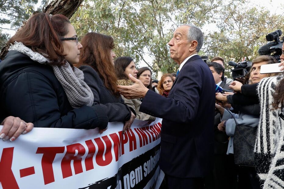 Marcelo Rebelo de Sousa fala com trabalhadoras da Triumph