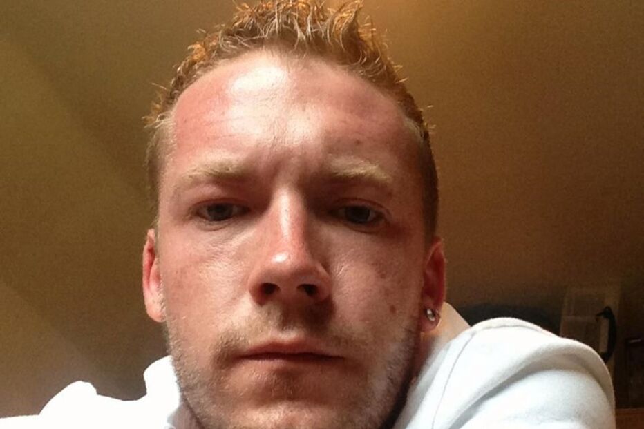 Dan tinha 10 cobras de estimação