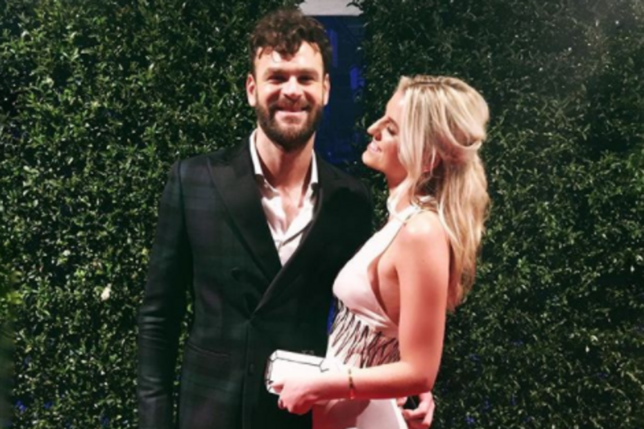 Alex Pall com a namorada