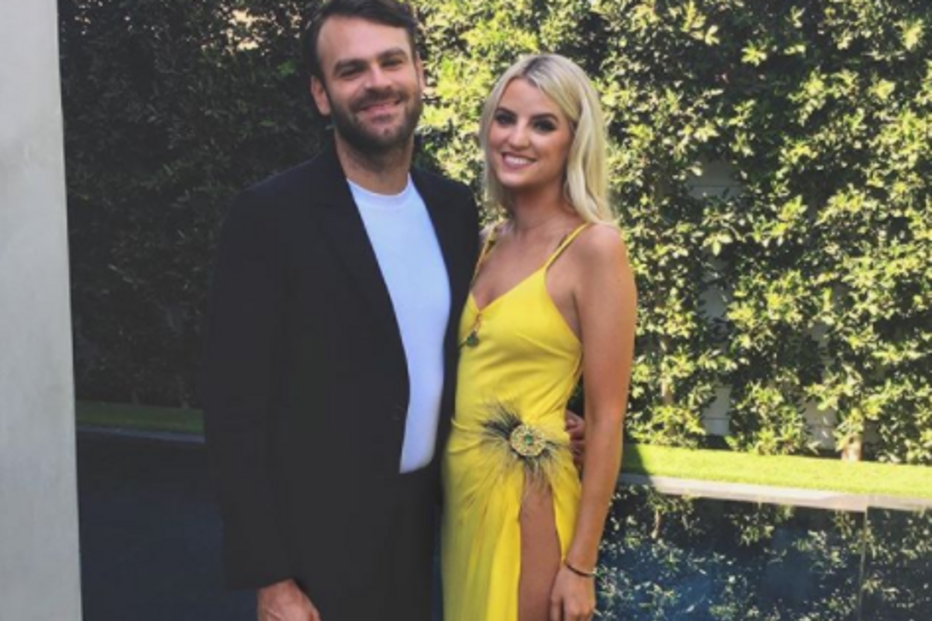 Alex Pall com a namorada