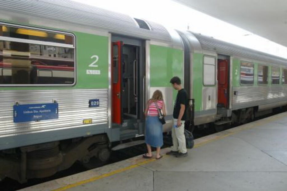 Comboio intercidades da CP