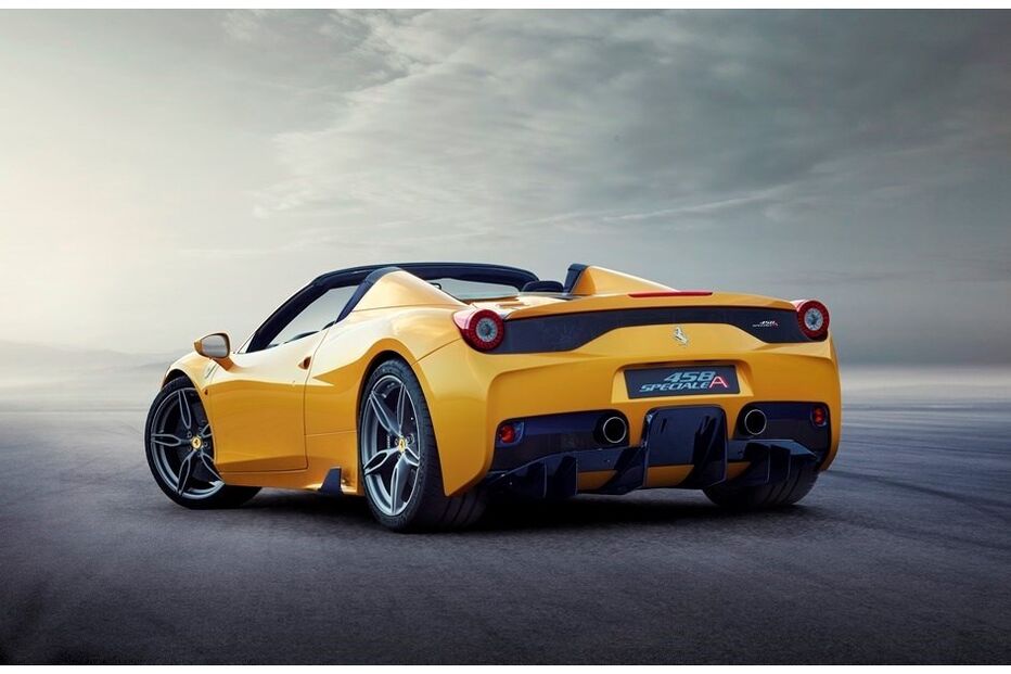 Empregado de hotel deu chaves de um Ferrari ao cliente errado