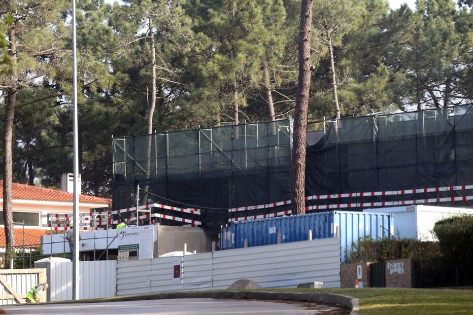 Rui Vitória, Benfica, jogo, futebol, águias, desporto, condomínio de luxo, almada