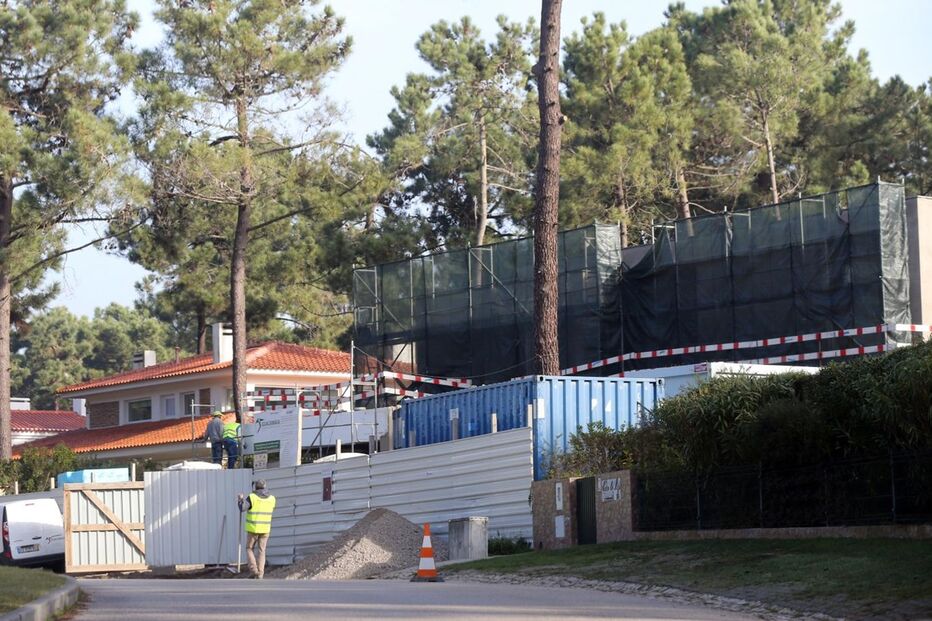 Rui Vitória, Benfica, jogo, futebol, águias, desporto, condomínio de luxo, almada