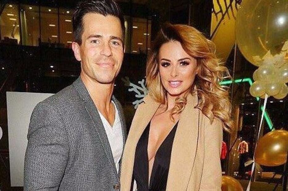 Rhian, que está noiva, conheceu Ronaldo no Reino Unido