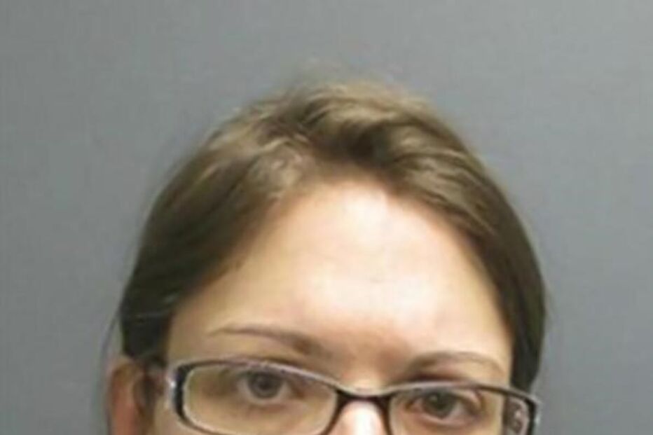 Nicole Finn deixou a filha morrer à fome