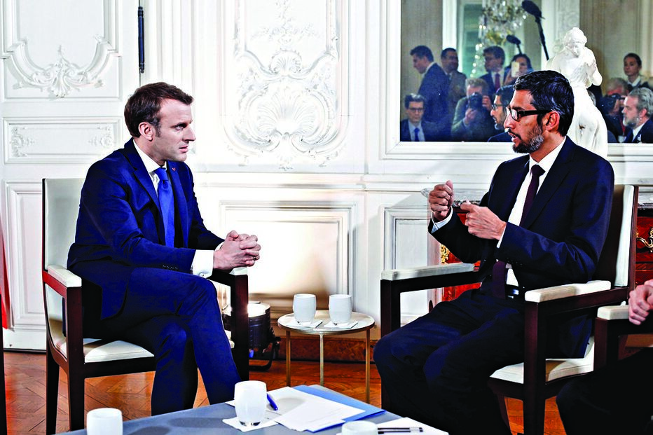 Google, Davos, cimeira, presidente francês, Macron, impostos, empresa