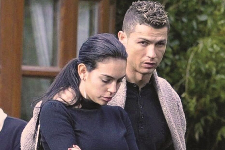 Ronaldo e Georgina durante a escapadela romântica a Marbella  