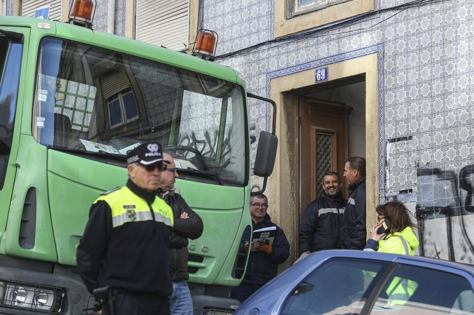 Autoridades despejaram prédio em Lisboa ocupado por grupo de cidadãos