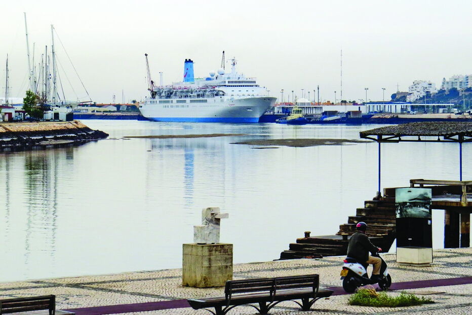 dragagem, rio Arade, estudo ambiental, Algarve, Portos de Sines