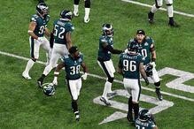 Philadelphia Eagles batem Patriots e vencem Super Bowl pela primeira vez