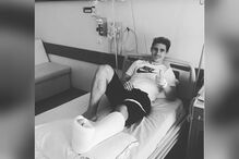 Daniel Podence após a operação ao pé esquerdo