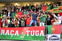 Adeptos portugueses apoiaram Seleção de futsal na meia final do Europeu