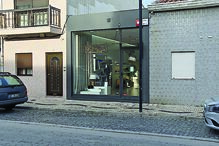 vila do conde, esfaqueia, trancada, loja, ataque, estabelecimento, assalto, roubo