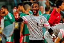 Licenciado em Educação Física, Bebé, de 34 anos, representa atualmente os Leões de Porto Salvo