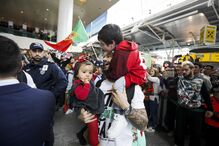 Chegada dos campeões europeus de futsal ao aeroporto de Lisboa