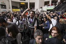 Chegada dos campeões europeus de futsal ao aeroporto de Lisboa