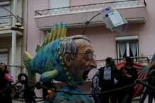 Figuras internacionais satirizadas no Carnaval de Torres Vedras