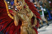 Salgueiro ganha estandarte de ouro como melhor escola de samba do Rio de Janeiro