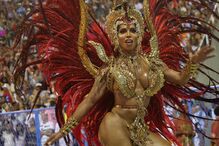 Salgueiro ganha estandarte de ouro como melhor escola de samba do Rio de Janeiro