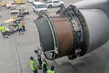 Motor de avião desintegra-se em pleno voo
