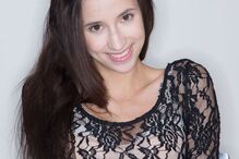 Faz filmes porno para pagar a faculdade e ganha prémio de melhor aluna