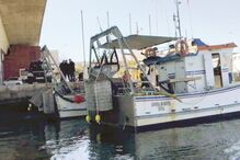 barcos, licença, pesca, caçados, Polícia Marítima, pé-de-burrinho