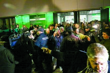 PSP fez um cordão de segurança no Pavilhão João Rocha 