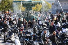 Milhares de motociclistas iniciam protesto em várias cidades do país