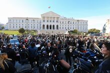 Milhares de motociclistas iniciam protesto em várias cidades do país