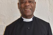 Padre filmado a consumir drogas enquanto vê pornografia