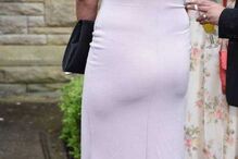 Fotógrafo tirou quase 100 fotos aos atributos das damas de honor