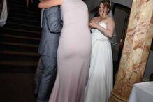 Fotógrafo tirou quase 100 fotos aos atributos das damas de honor