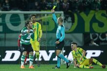 Arbitragem de João Capela duramente criticada