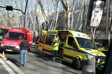 Autocarro com turistas choca com árvore da Avenida da Liberdade