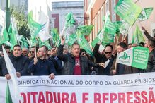 Guardas prisionais em protesto