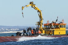 Embarcação virou-se ao largo da ilha da Armona