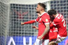 Jogadores do Benfica celebram vitória