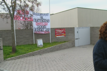 Pais manifestam-se contra 