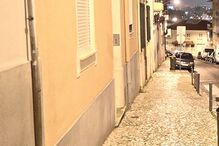 Cartaz nas ruas de Lisboa denuncia traição