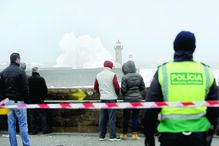 Marinha emitiu alerta apelando aos portugueses que evitem estar junto ao mar