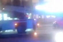 Mulher salta de segundo andar para escapar às chamas no Porto