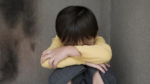 Pena suspensa para homem por abuso sexual e agressões a sobrinho menor em Braga