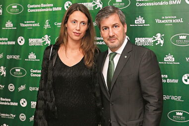 Bruno de Carvalho, na fotografia ao lado da mulher, Joana