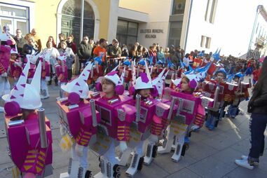 Desfile de crianças no Carnaval da Mealhada de 2018