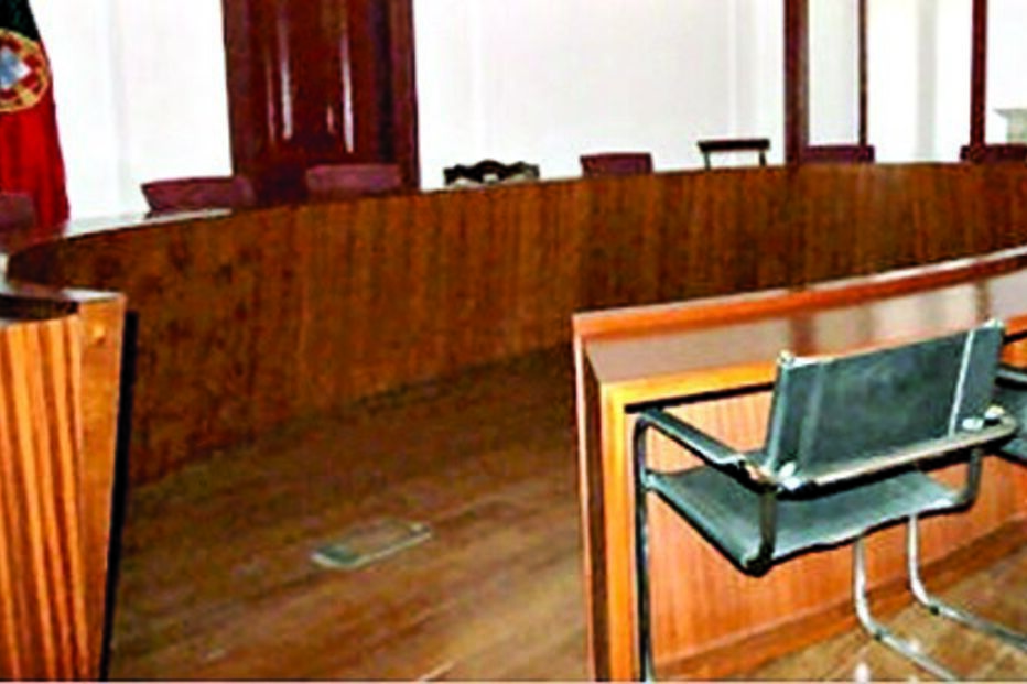 Rangel, vieira, operação lex, rendas, ranger rover, luvas, burla, jipe de luxo, juiz