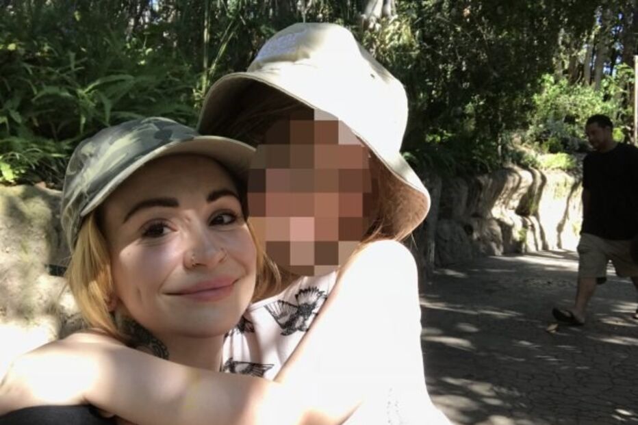 Elle tem uma filha de 5 anos