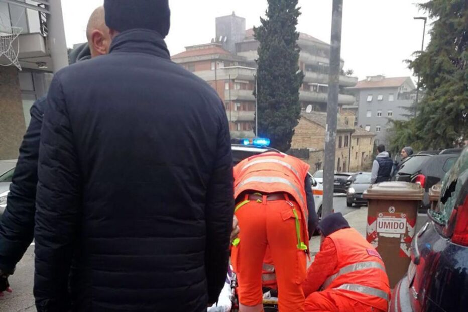 itália, tiroteio, feridos, macerata 