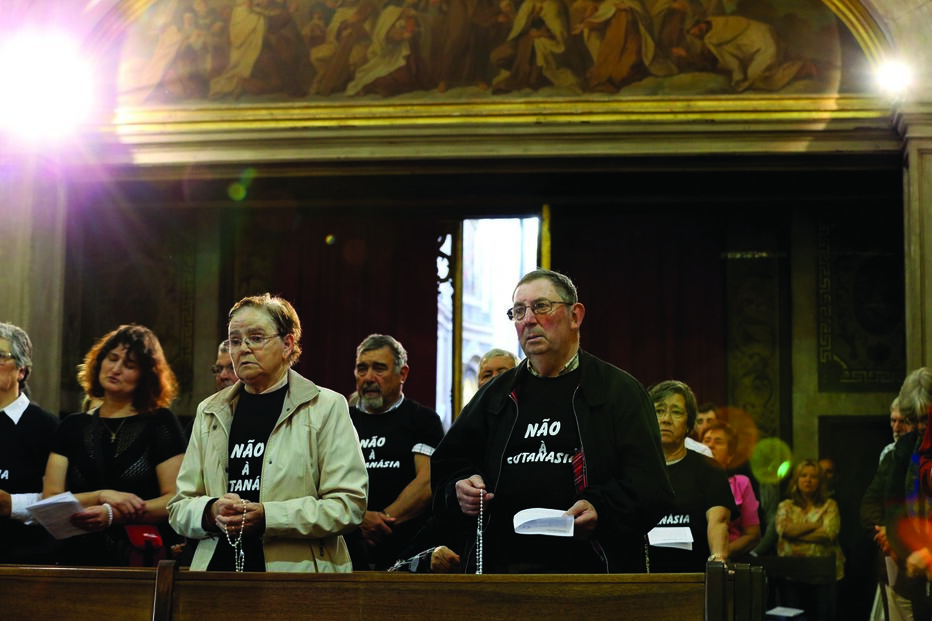 Despenalização da morte assistida divide opiniões. Presidente da República pediu debate antes das iniciativas de lei  