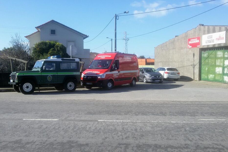 GNR, bombeiros e INEM foram ao local, mas já não foi possível evitar o pior